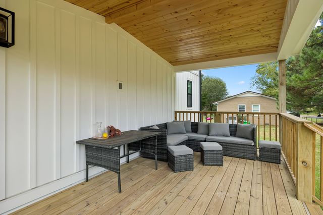 98 Caldwell Drive, Columbia, TN 38401