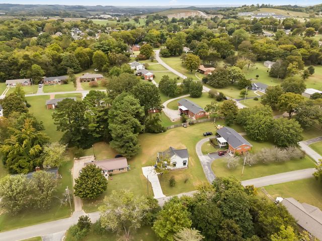 98 Caldwell Drive, Columbia, TN 38401