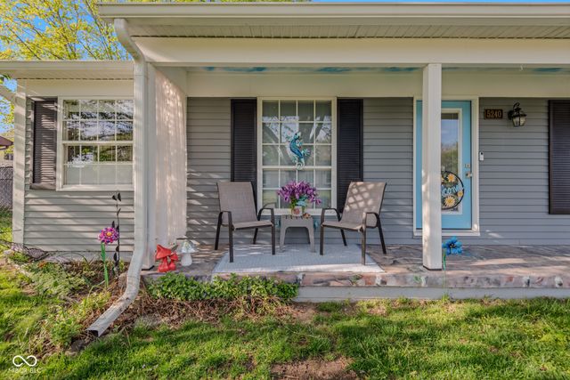 5240 Vinewood Court, Columbus, IN 47203