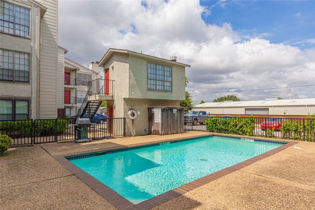 7621 Mccallum Boulevard 210, Dallas, TX 75252