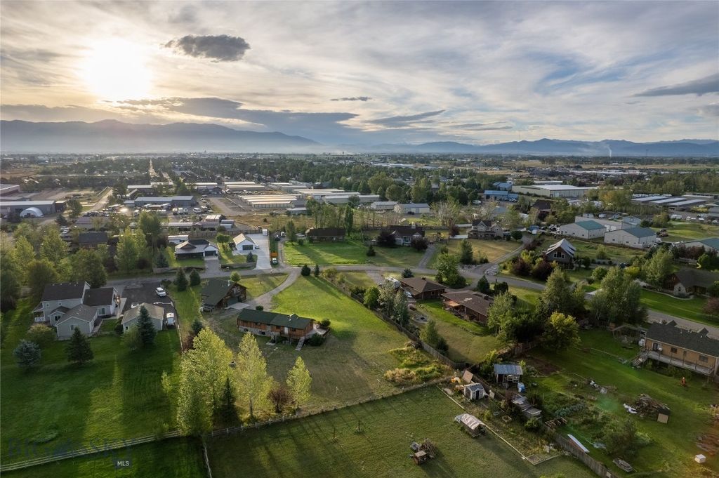 157 Skipper Street, Belgrade, MT 59714