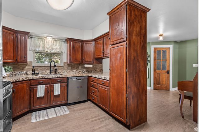 1075 N 200 E, Lehi, UT 84043