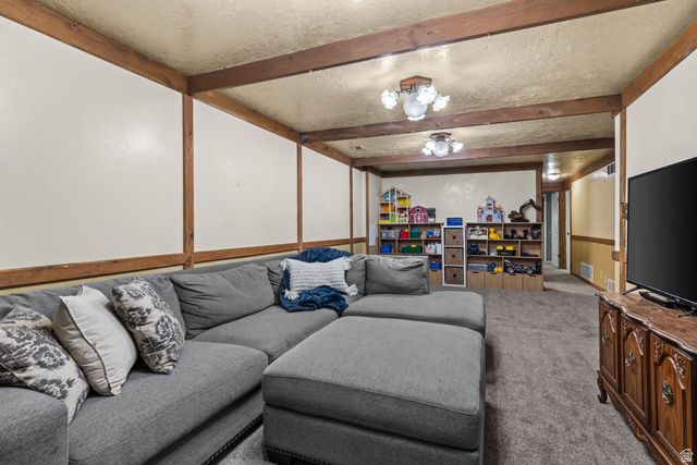 1075 N 200 E, Lehi, UT 84043