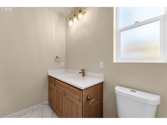 9507 Ne 170TH Ct, Vancouver, WA 98682