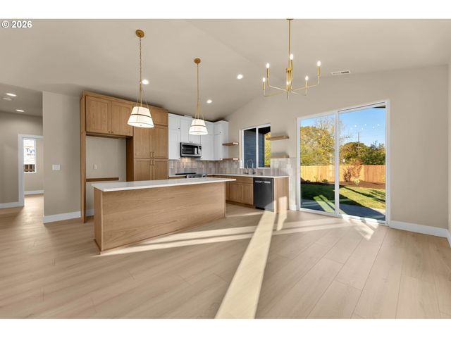 9507 Ne 170TH Ct, Vancouver, WA 98682