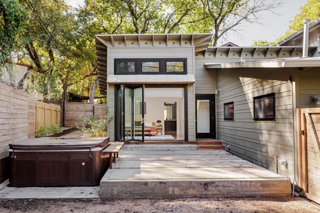 1601 Alameda DR, Austin, TX 78704