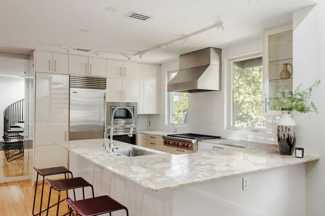 1601 Alameda DR, Austin, TX 78704