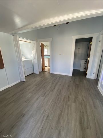 500 W 3rd Street, Tustin, CA 92780