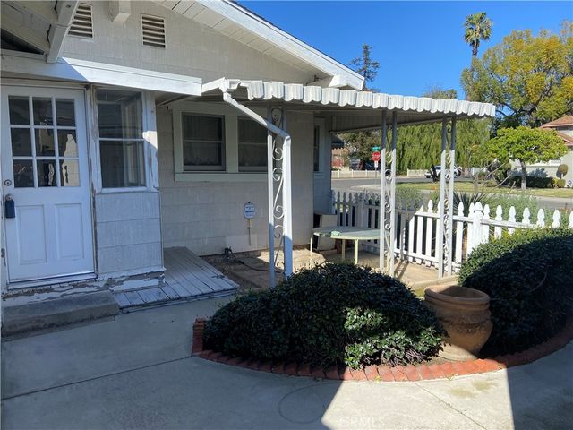 500 W 3rd Street, Tustin, CA 92780