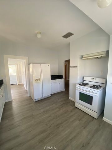 500 W 3rd Street, Tustin, CA 92780