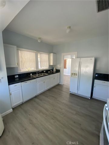 500 W 3rd Street, Tustin, CA 92780