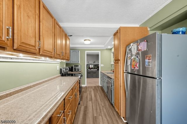 22 Dartford Rd, Parsippany-troy Hills Twp., NJ 07950