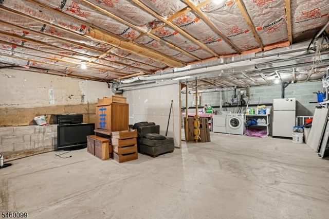 22 Dartford Rd, Parsippany-troy Hills Twp., NJ 07950