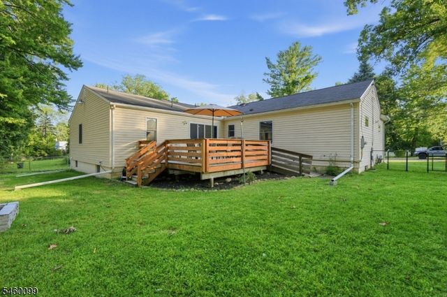 22 Dartford Rd, Parsippany-troy Hills Twp., NJ 07950