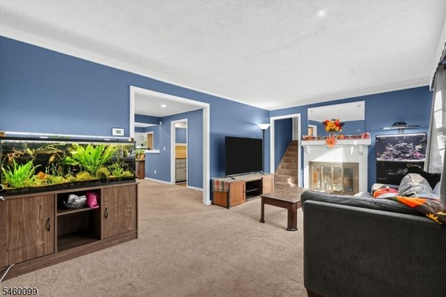 22 Dartford Rd, Parsippany-troy Hills Twp., NJ 07950