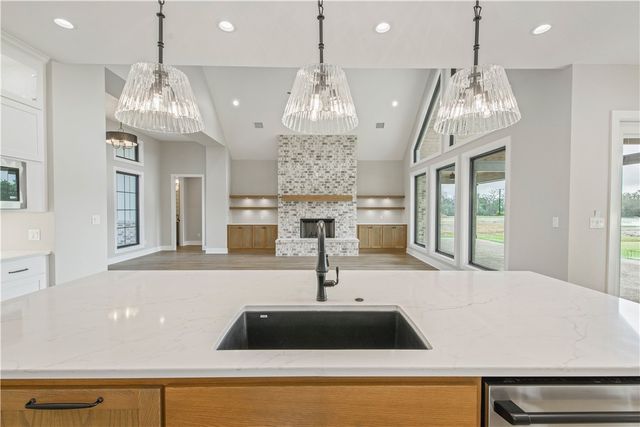 5439 Woodland Park Drive, College Station, TX 77845