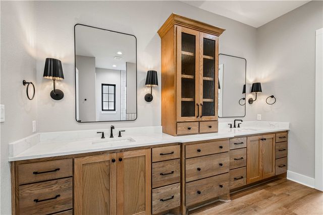 5439 Woodland Park Drive, College Station, TX 77845