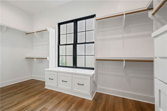 5439 Woodland Park Drive, College Station, TX 77845