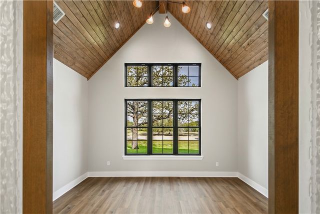 5439 Woodland Park Drive, College Station, TX 77845