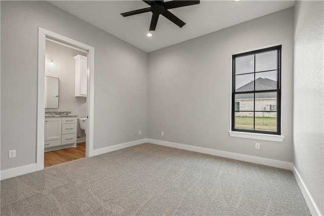 5439 Woodland Park Drive, College Station, TX 77845