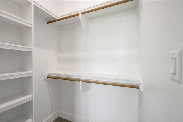 5439 Woodland Park Drive, College Station, TX 77845