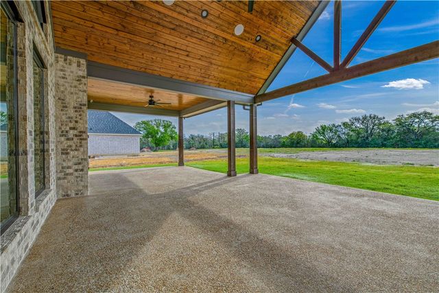 5439 Woodland Park Drive, College Station, TX 77845