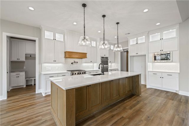 5439 Woodland Park Drive, College Station, TX 77845