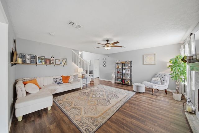 7214 Pembrough Lane, Katy, TX 77494