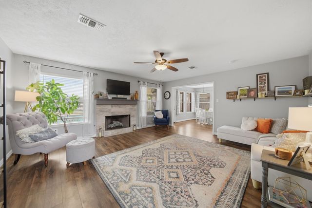 7214 Pembrough Lane, Katy, TX 77494