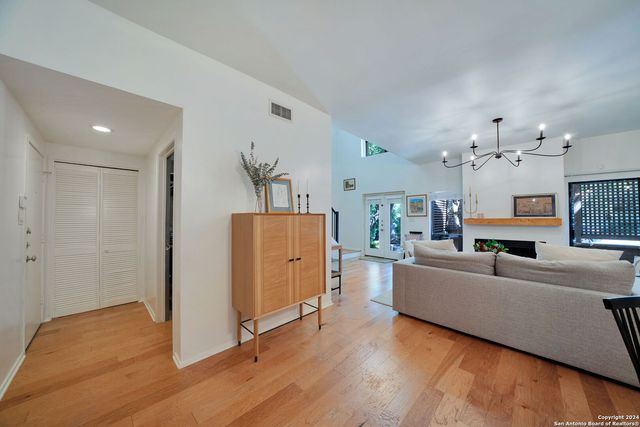 138 Chichester, San Antonio, TX 78209