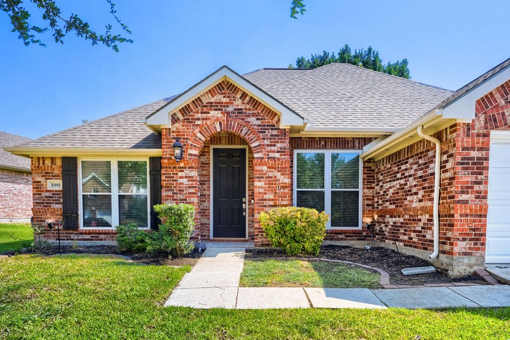 2302 Hodges Place, Mansfield, TX 76063 — exterior
