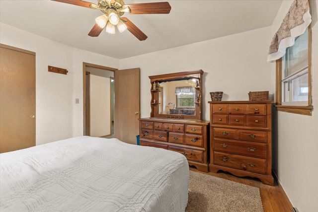 1511 W Klein AVENUE, Milwaukee, WI 53221