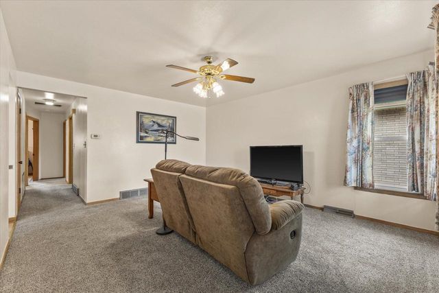 1511 W Klein AVENUE, Milwaukee, WI 53221