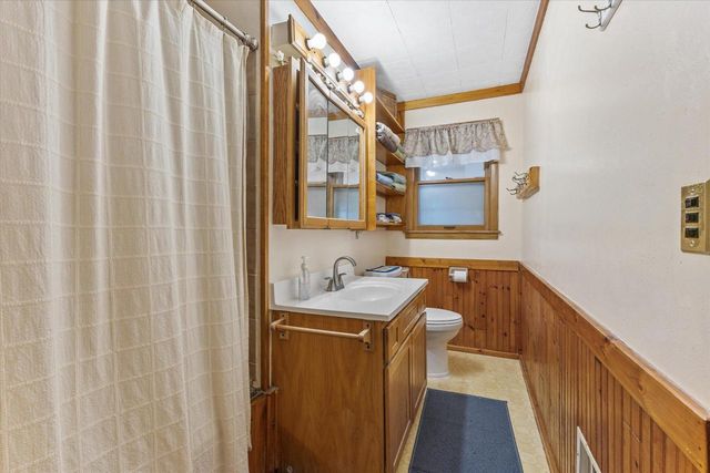 1511 W Klein AVENUE, Milwaukee, WI 53221