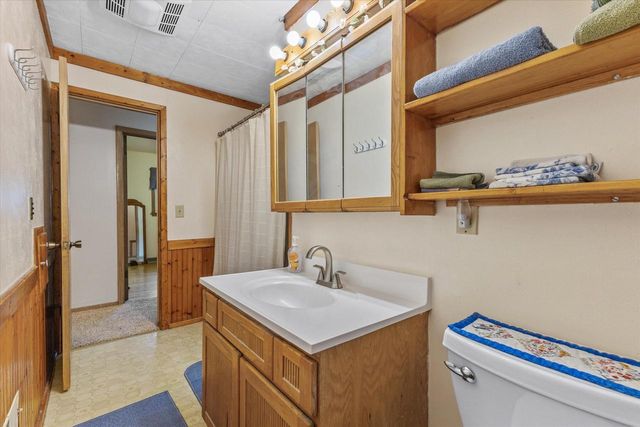 1511 W Klein AVENUE, Milwaukee, WI 53221