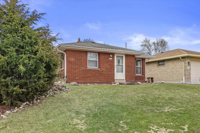 1511 W Klein AVENUE, Milwaukee, WI 53221