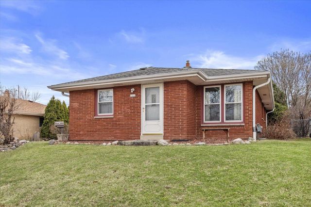 1511 W Klein AVENUE, Milwaukee, WI 53221