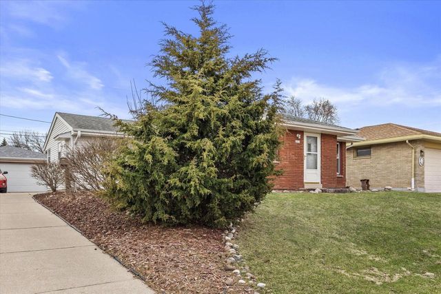 1511 W Klein AVENUE, Milwaukee, WI 53221