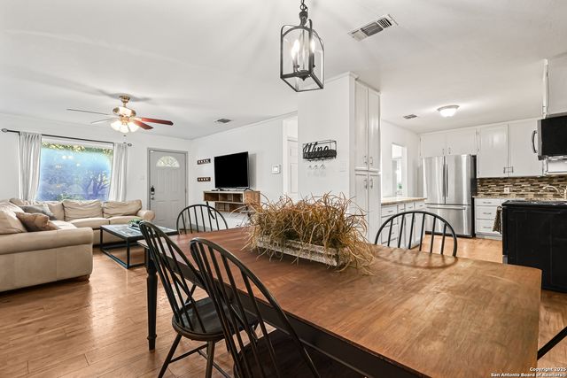 311 Hope Dr, San Antonio, TX 78228