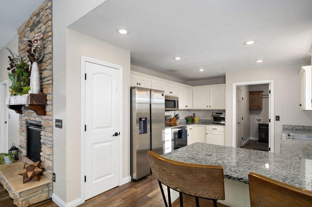 205 Weatherby Drive, Fordland, MO 65652