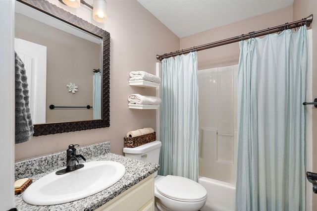 205 Weatherby Drive, Fordland, MO 65652