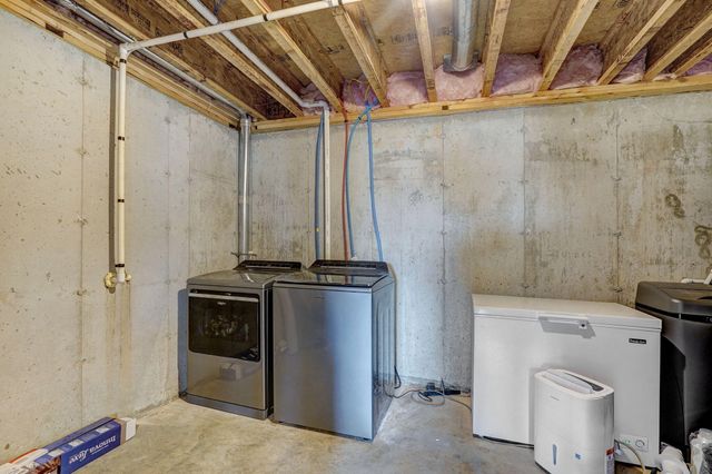 205 Weatherby Drive, Fordland, MO 65652