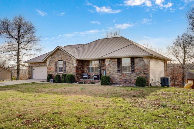205 Weatherby Drive, Fordland, MO 65652