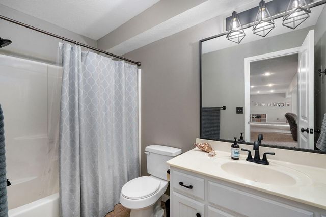 205 Weatherby Drive, Fordland, MO 65652