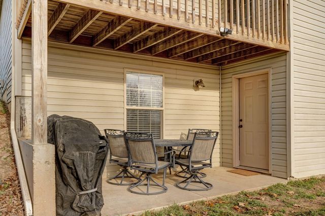 205 Weatherby Drive, Fordland, MO 65652