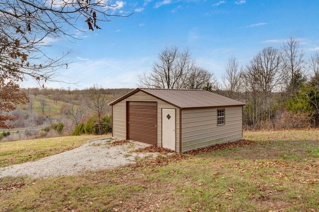 205 Weatherby Drive, Fordland, MO 65652