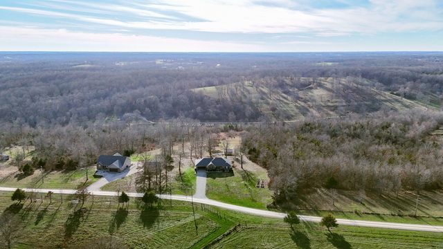 205 Weatherby Drive, Fordland, MO 65652