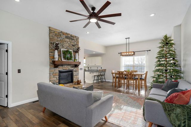 205 Weatherby Drive, Fordland, MO 65652