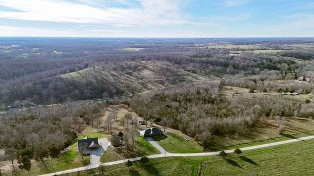 205 Weatherby Drive, Fordland, MO 65652