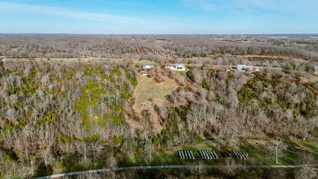 205 Weatherby Drive, Fordland, MO 65652